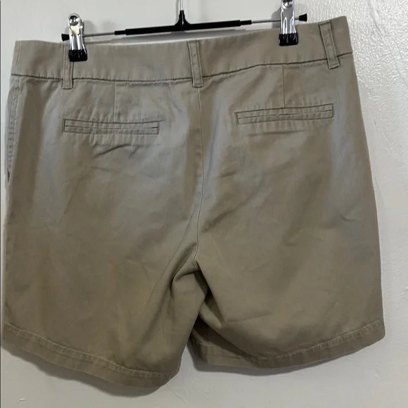 J.Crew Womens Khaki Tan Cotton Chino Shorts Style H5170 Size 8 EUC - Picture 6 of 9